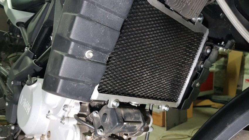 BMW G310GS - защитная решетка радиатора